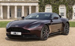 Aston Martin DB11 V8 2017 года (UK)